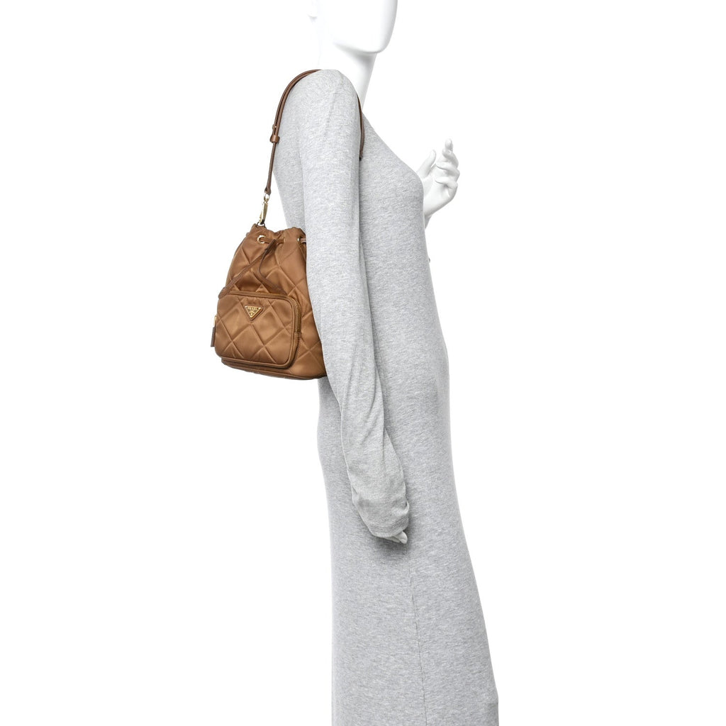Prada Re-Nylon Saffiano Stitched Re-Edition 1995 Chaine Drawstring Bucket Bag Brandy
