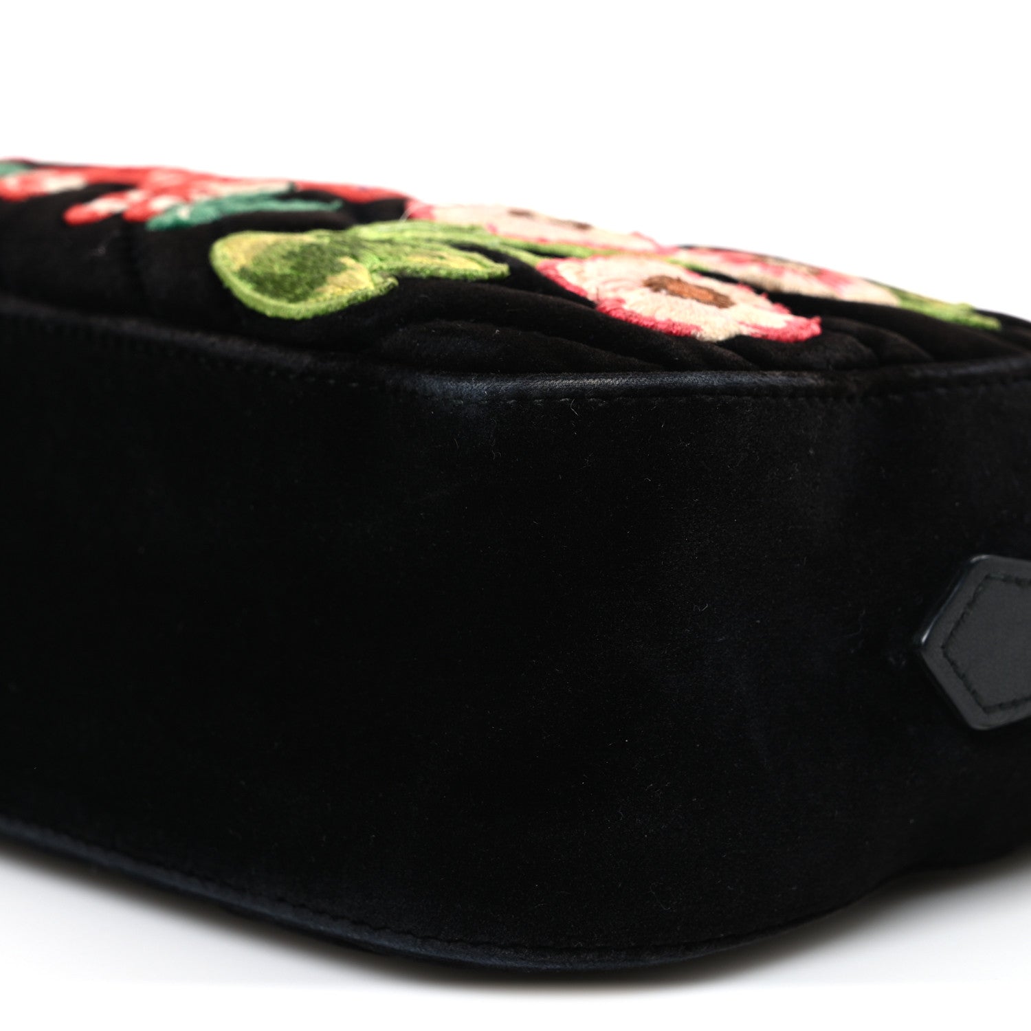 Gucci Velvet Matelasse Deer Embroidered Small GG Marmont Chain Shoulder Bag Black