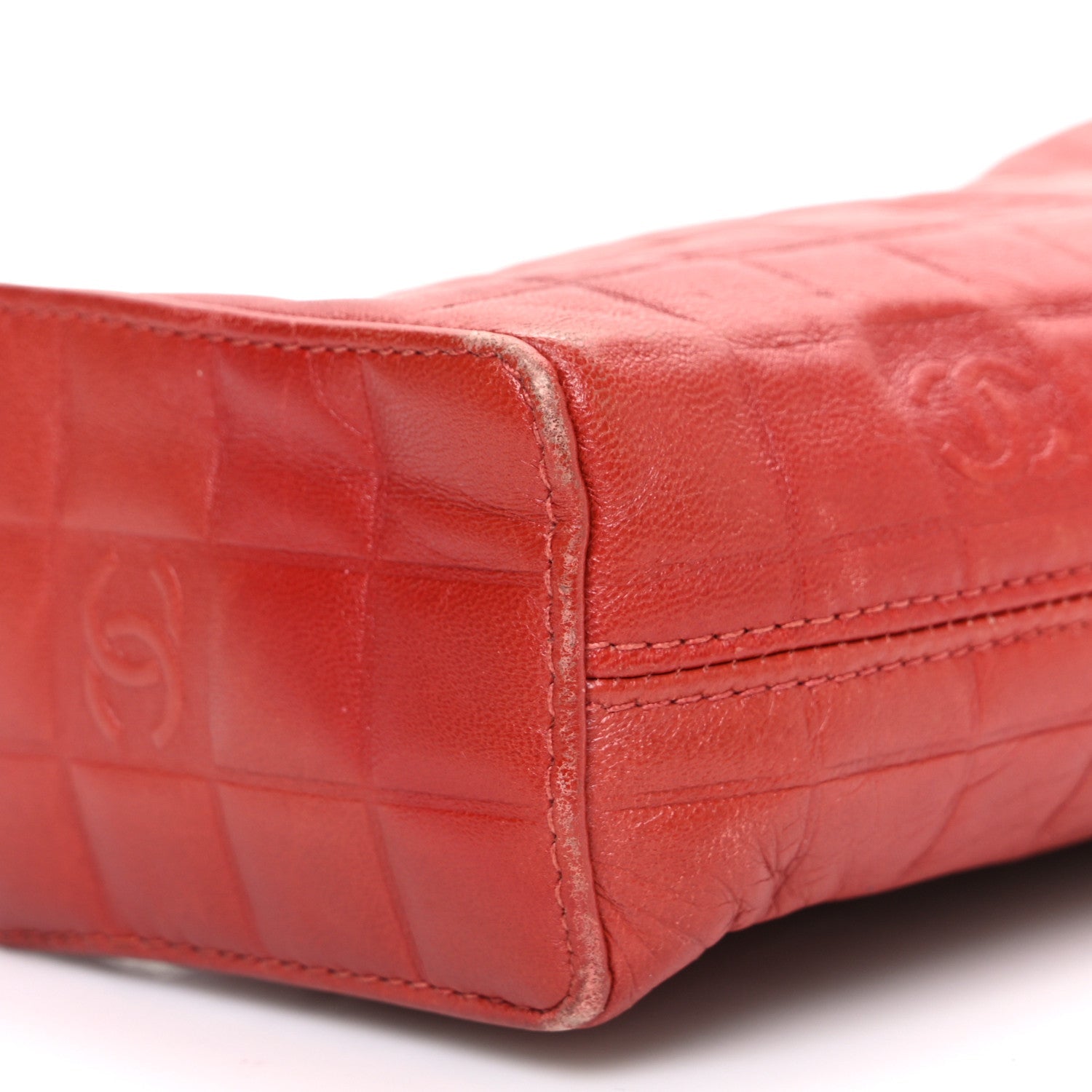 Chanel Lambskin Embossed CC Chocolate Bar Shoulder Bag Red