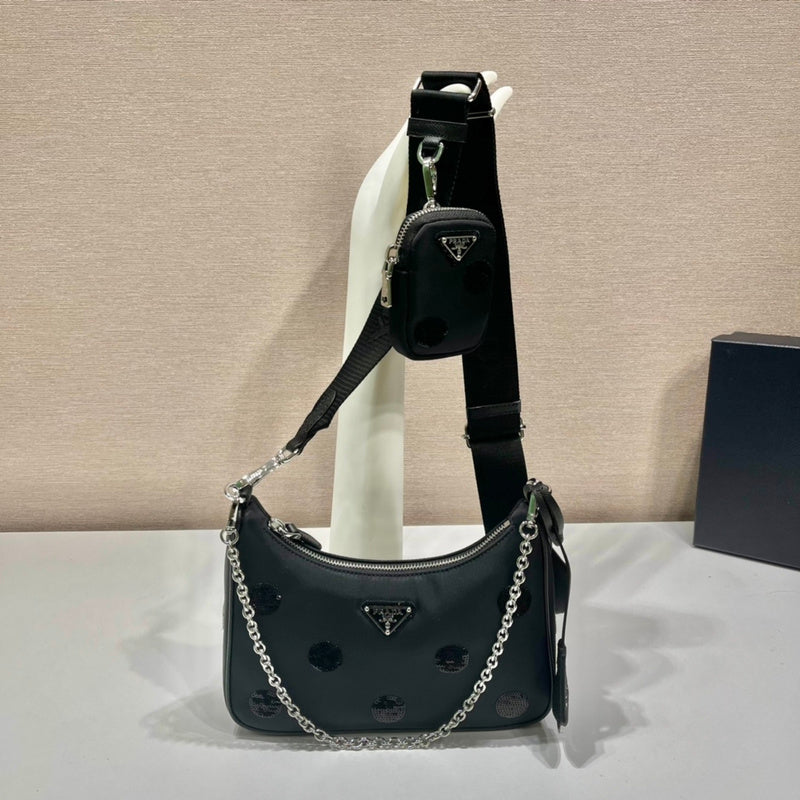Prada Bags - 7019