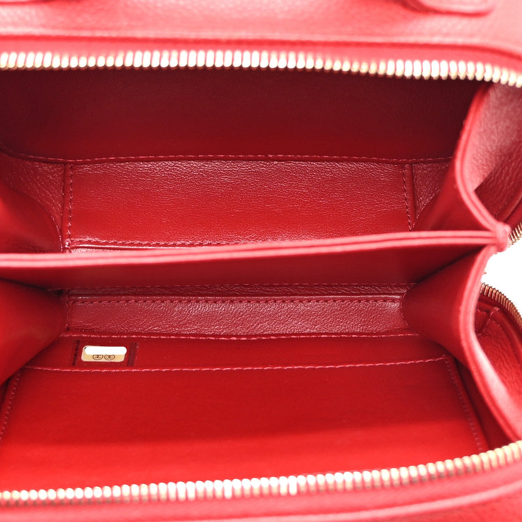 Chanel Caviar Quilted Small CC Filigree Vanity Case Red