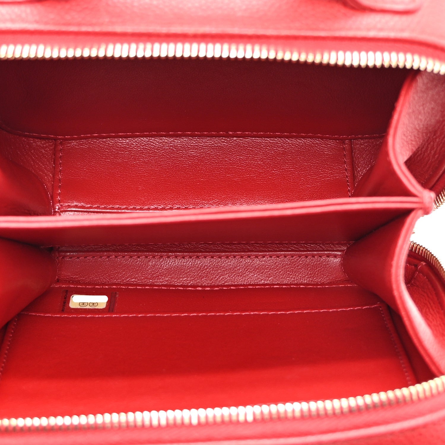 Chanel Caviar Quilted Small CC Filigree Vanity Case Red