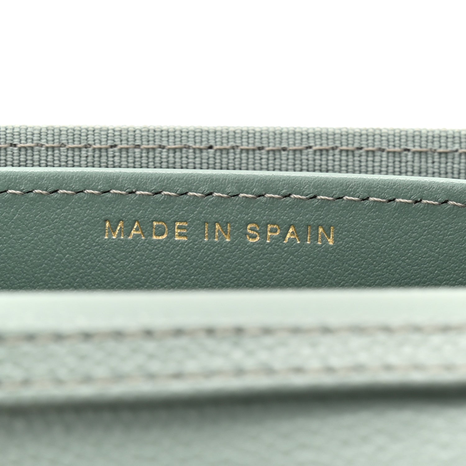Caviar Quilted Flap Card Holder On Chain Light Green