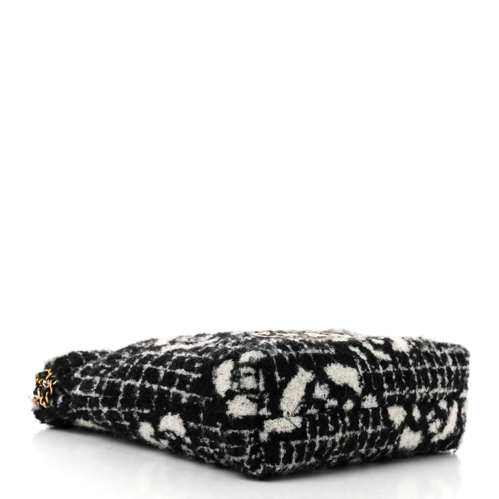 Chanel Cashmere Mini Chanel 22 Black White