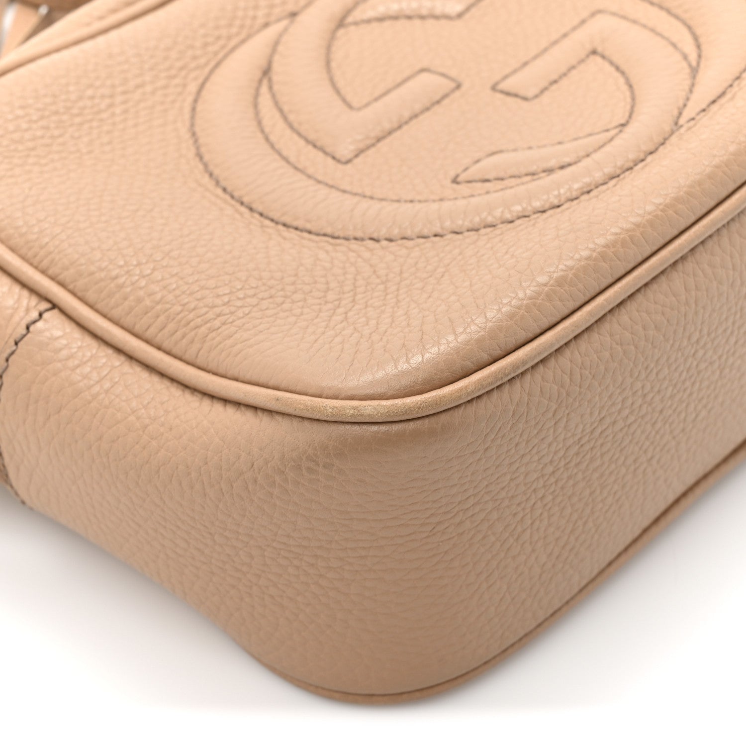 Gucci Pebbled Calfskin Small Soho Disco Bag Rose Beige