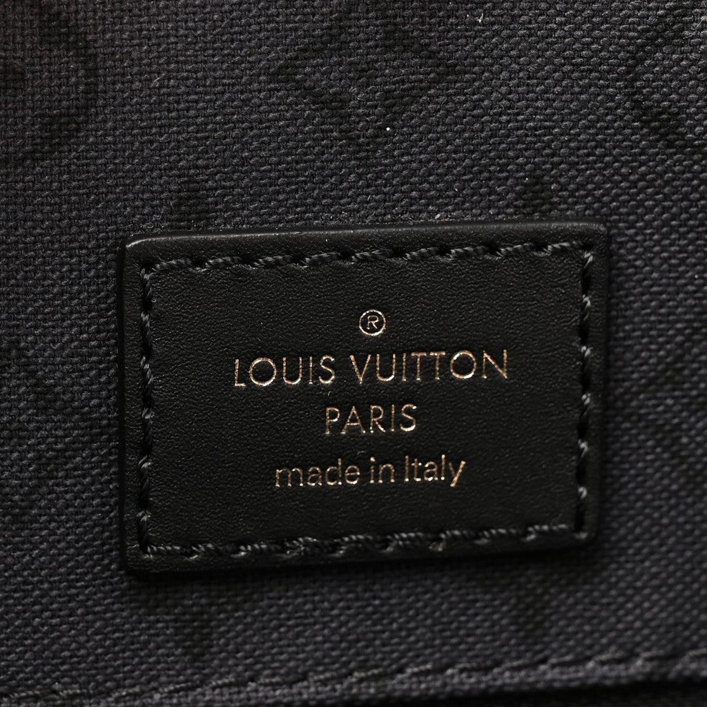 Louis Vuitton Monogram Giant Crafty Onthego GM Creme Rouge Black