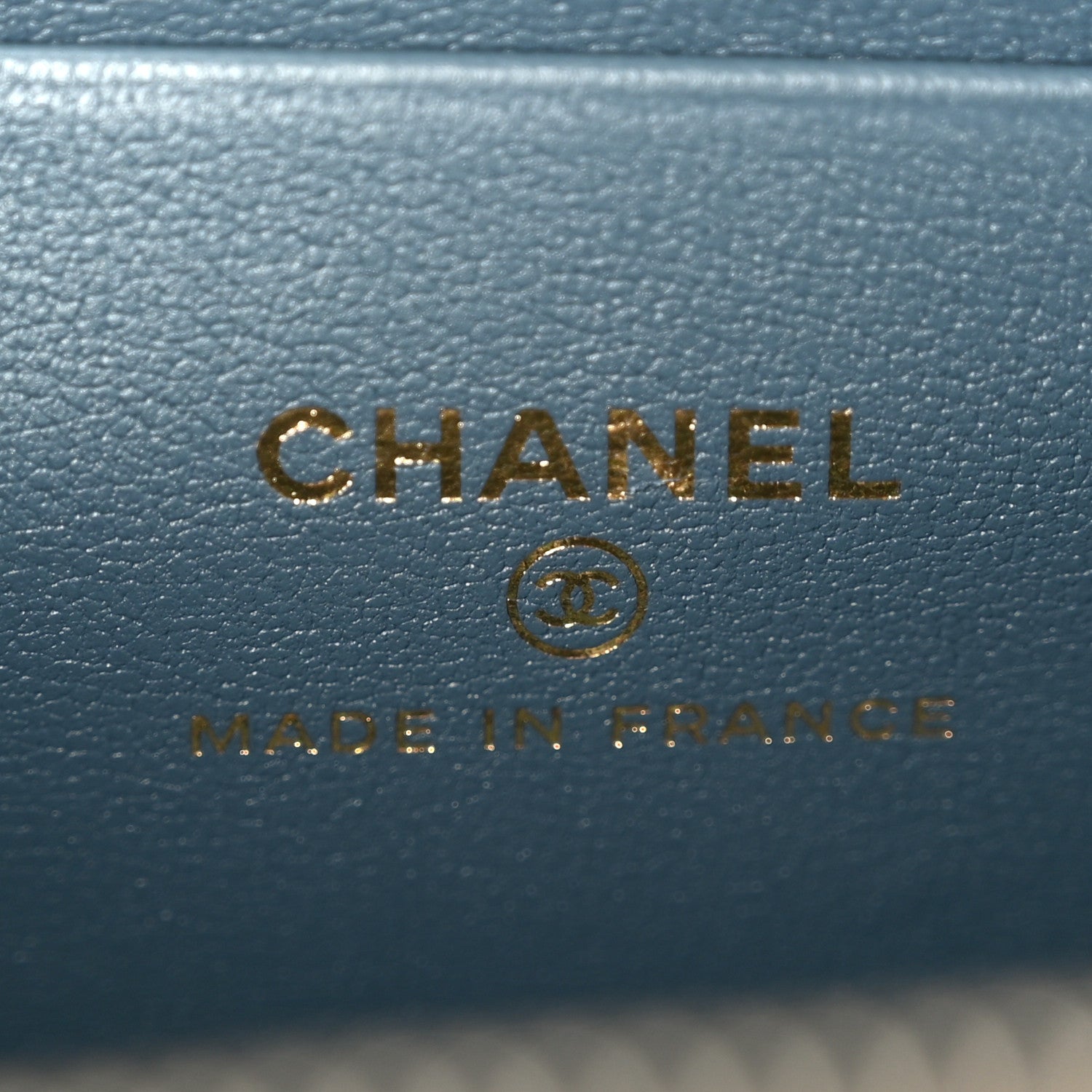 Chanel Lambskin Quilted Small Top Handle Vanity Case With Chain Blue