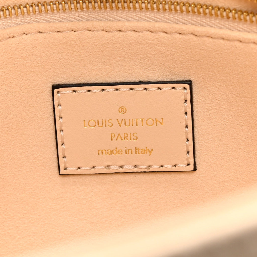 Louis Vuitton Empreinte Monogram Giant Onthego PM Cream Beige