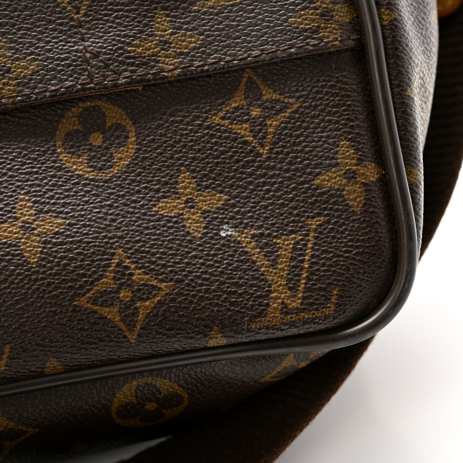 Louis Vuitton Monogram Icare Bag
