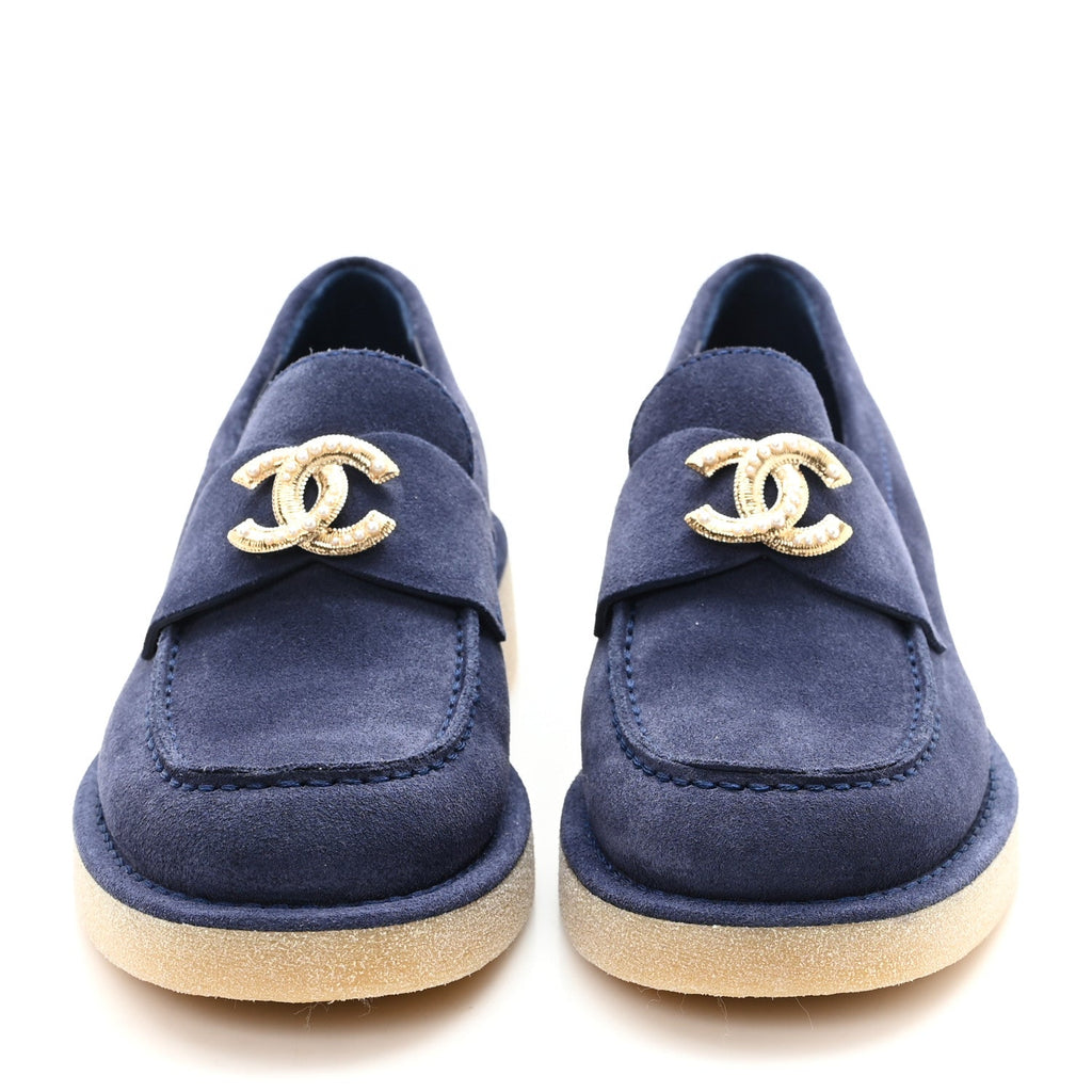 Chanel Suede Calfskin Pearl CC Moccasin Loafers 37 Navy