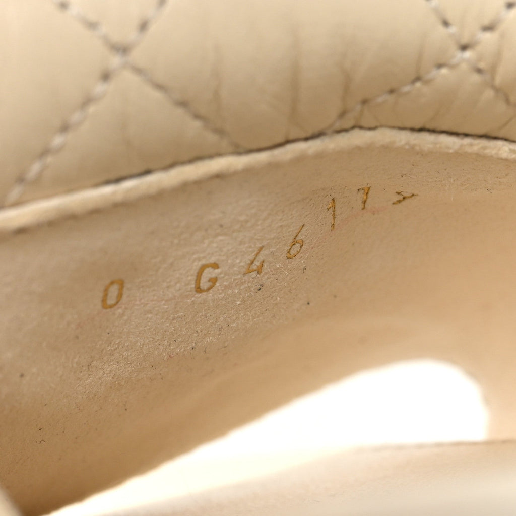 Lambskin Quilted Turnlock Flat Mules 35.5 Ivory