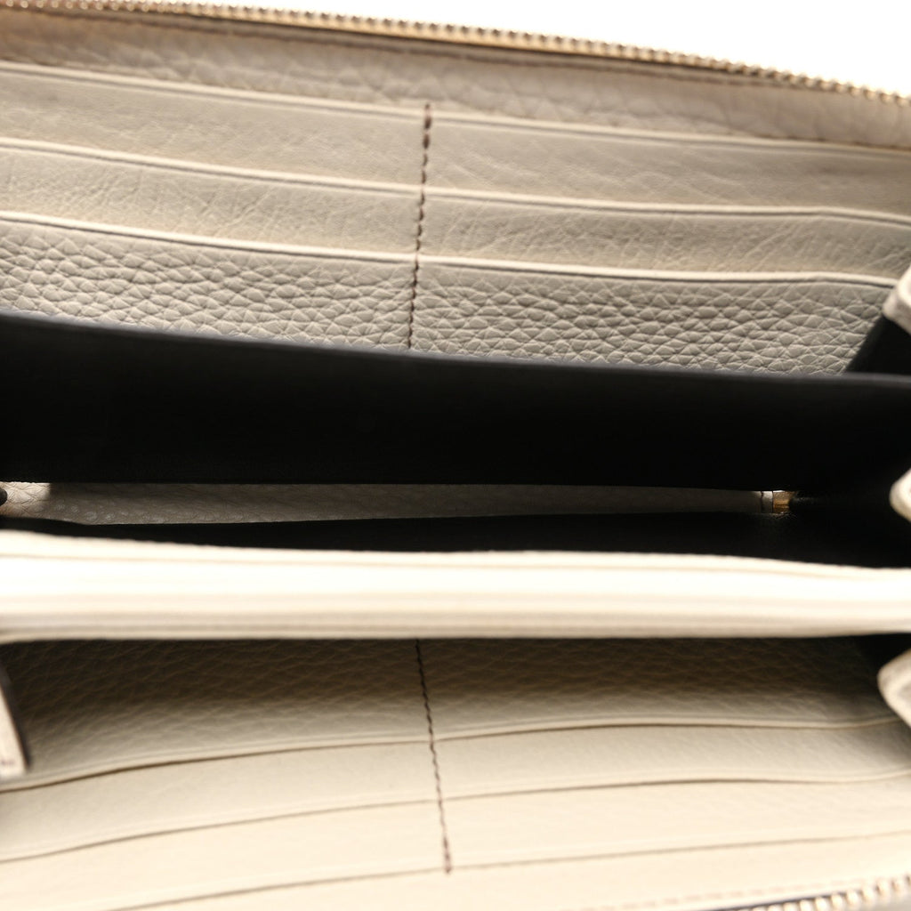 Gucci Pebbled Calfskin Soho Zip Around Wallet Off White