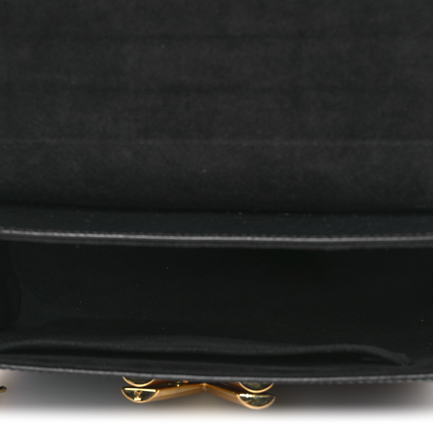 Louis Vuitton Epi Twist Shoulder Bag MM Black