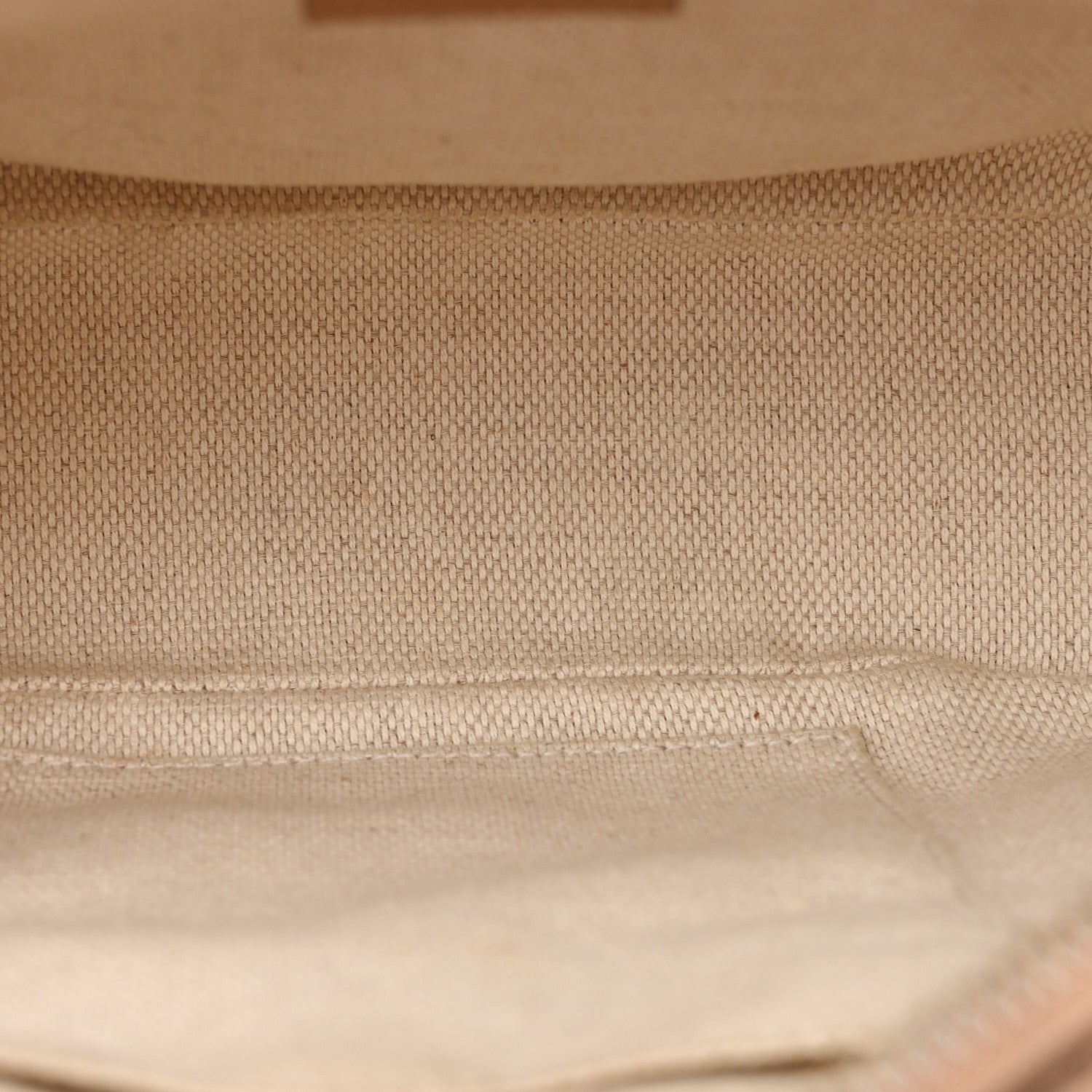 Gucci Pebbled Calfskin Small Soho Disco Bag Camelia