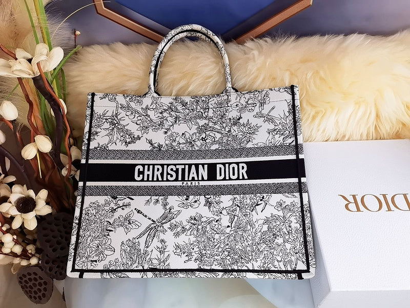 Dior Bags - 4610