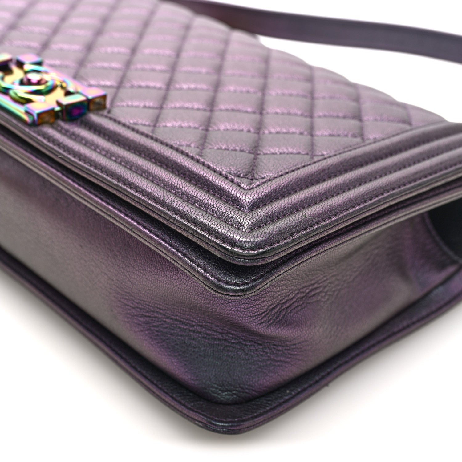 Chanel Iridescent Goatskin Quilted New Medium Boy Flap Purple