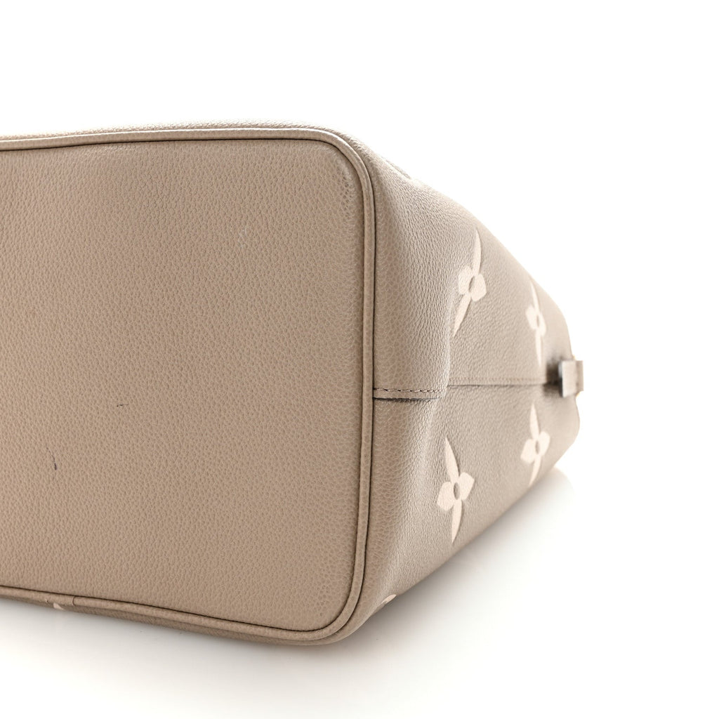 Louis Vuitton Empreinte Monogram Giant Neonoe MM Tourterelle Creme