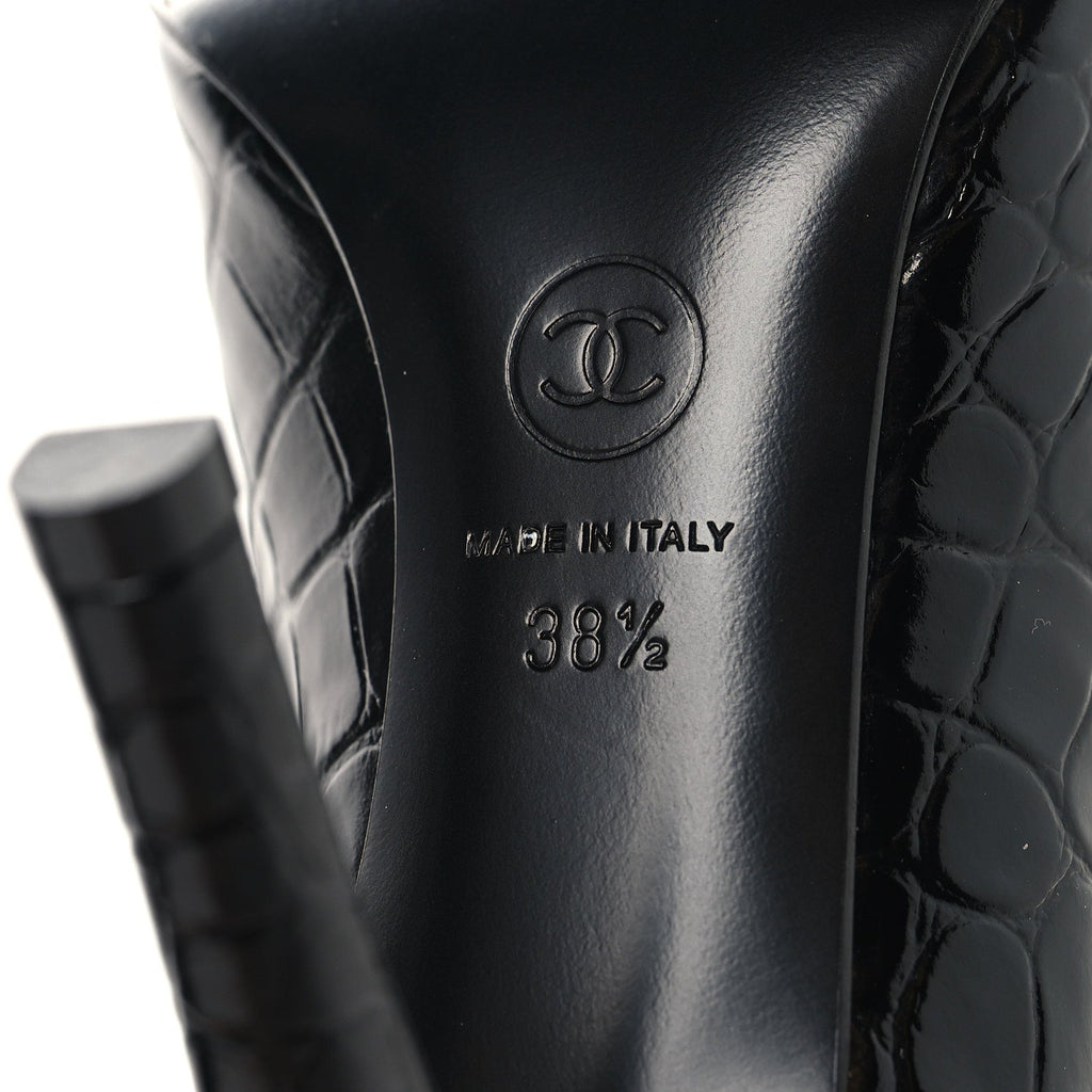 Crocodile Embossed Patent Calfskin Pumps 38.5 Black