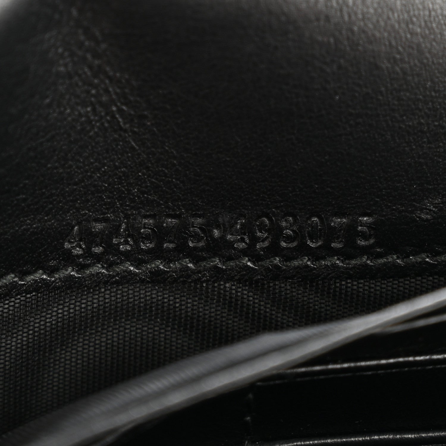 Gucci Calfskin Matelasse GG Marmont Chain Wallet Black
