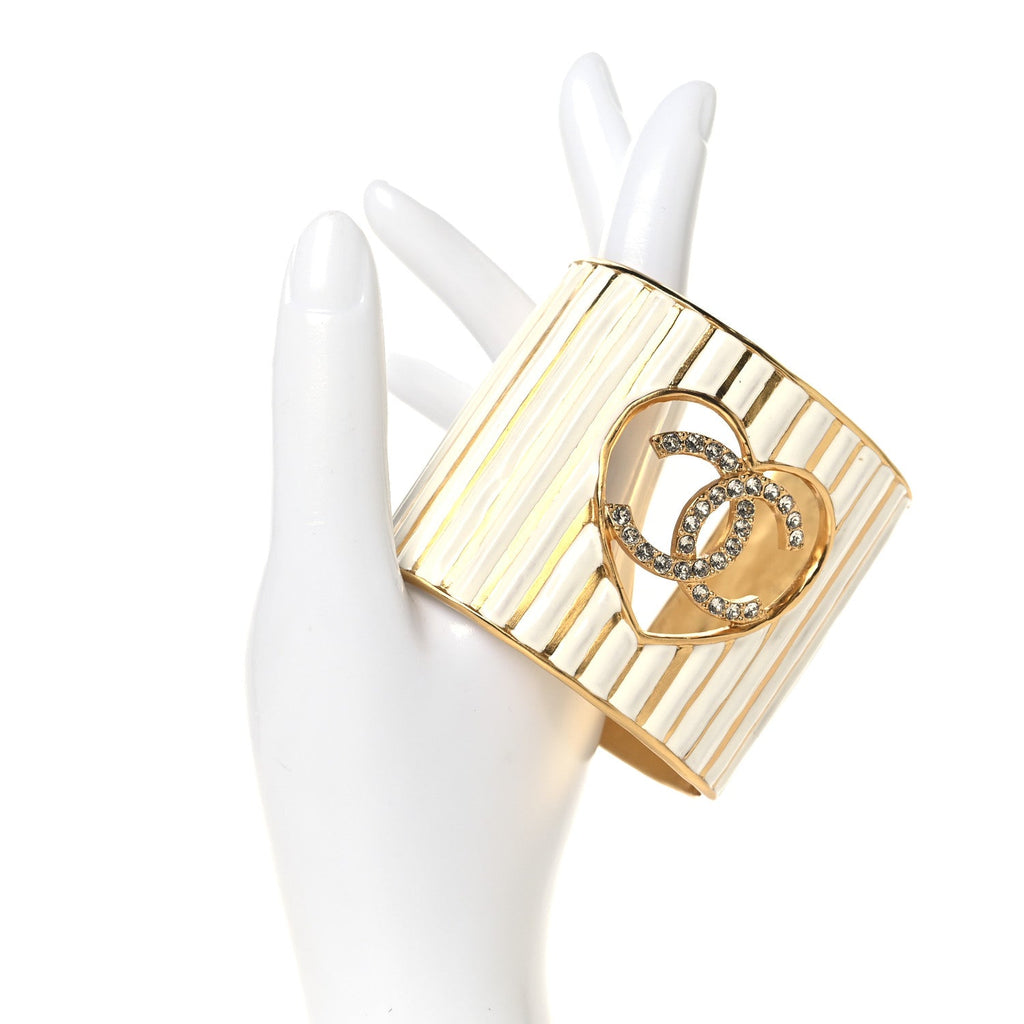 Crystal Heart CC Cuff Bracelet M Gold White