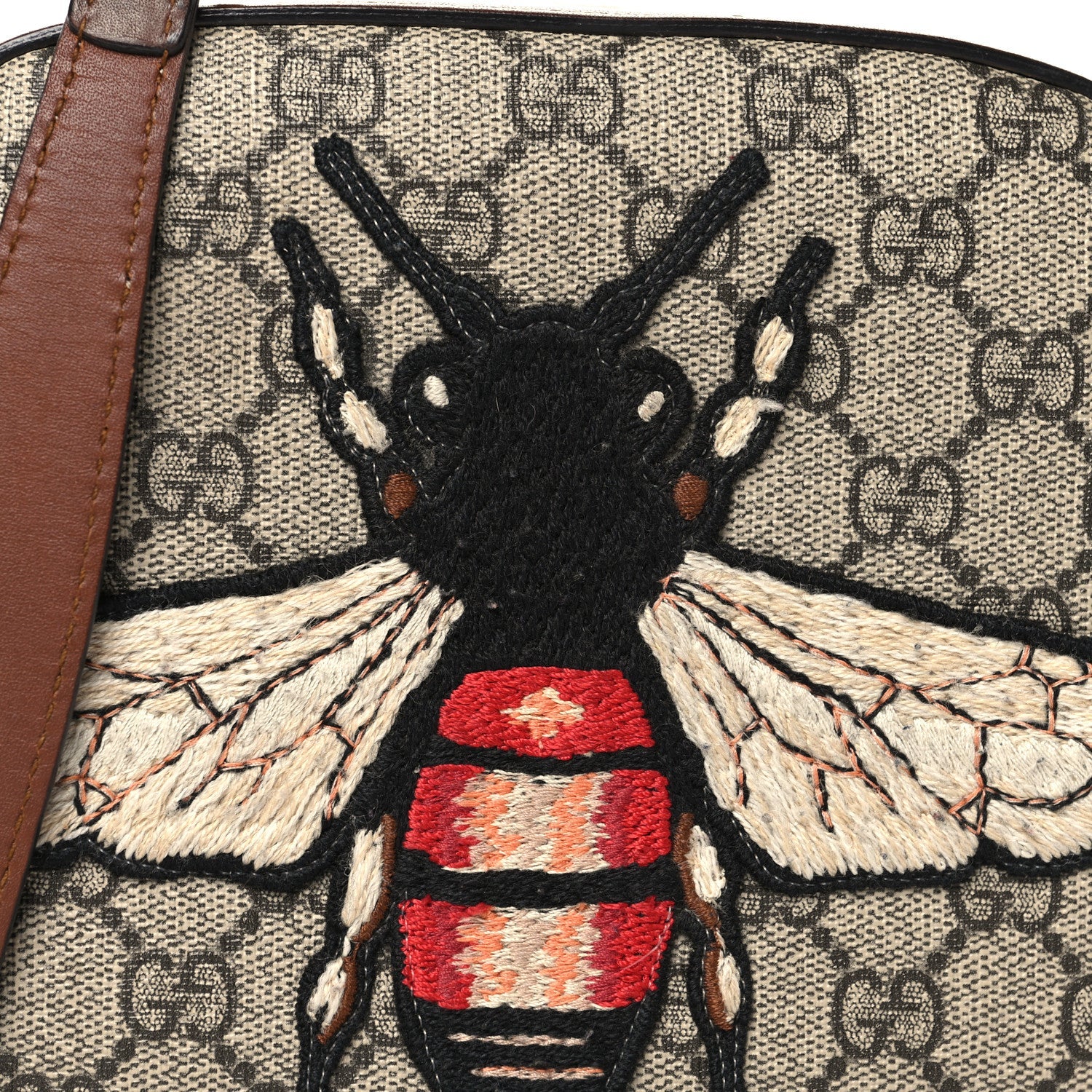Gucci GG Supreme Monogram Bee Embroidered Mini Chain Shoulder Bag Beige Tuscany