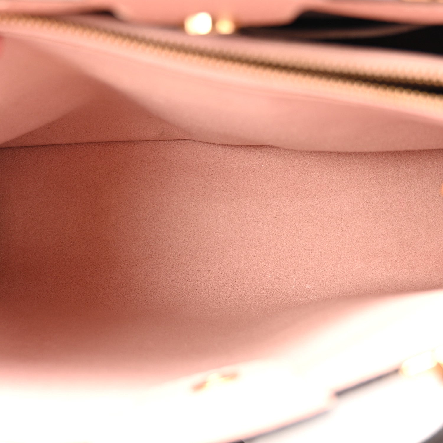 Louis Vuitton Damier Ebene Cuir Taurillon Brittany Magnolia