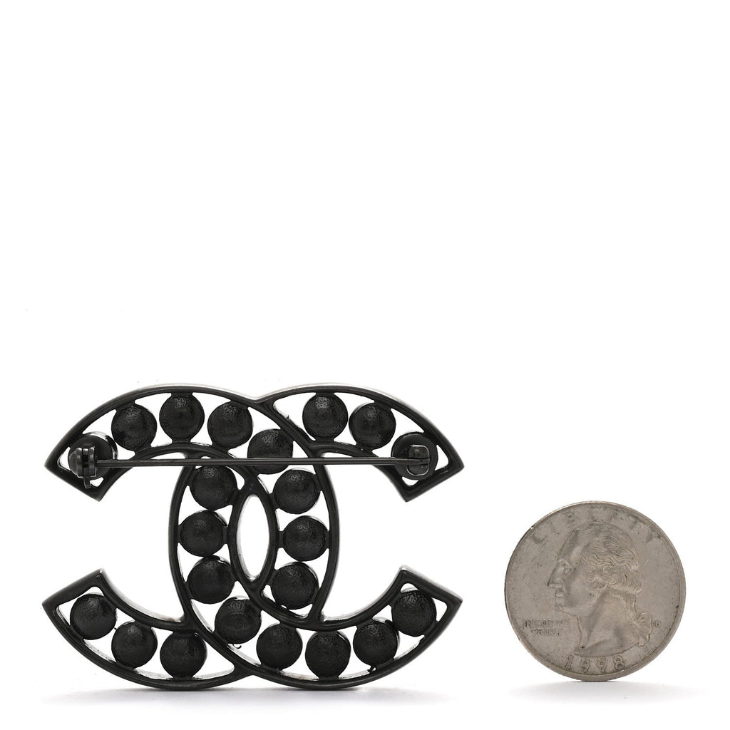 Bead CC Brooch Black