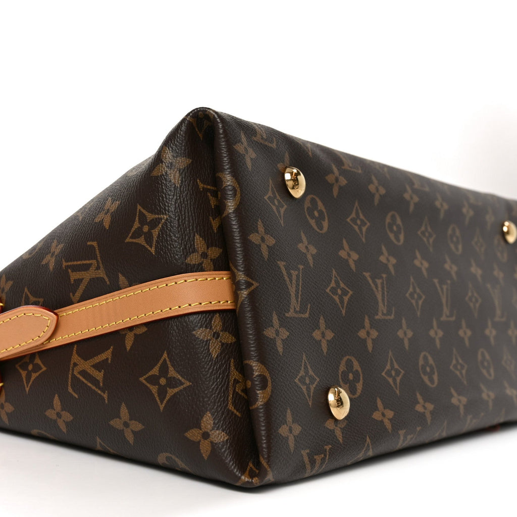 Louis Vuitton Monogram Carryall MM
