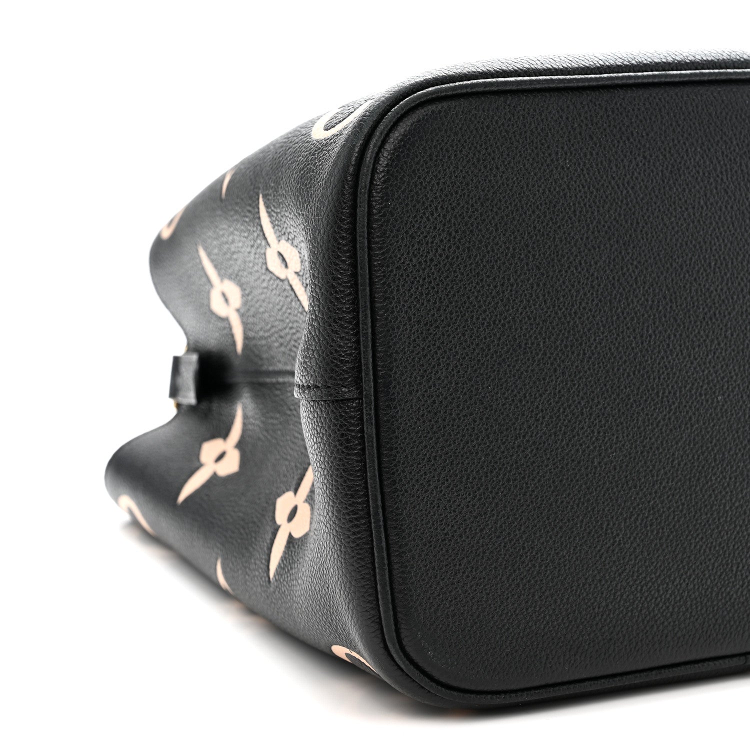 Louis Vuitton Empreinte Monogram Giant Neonoe MM Black Beige
