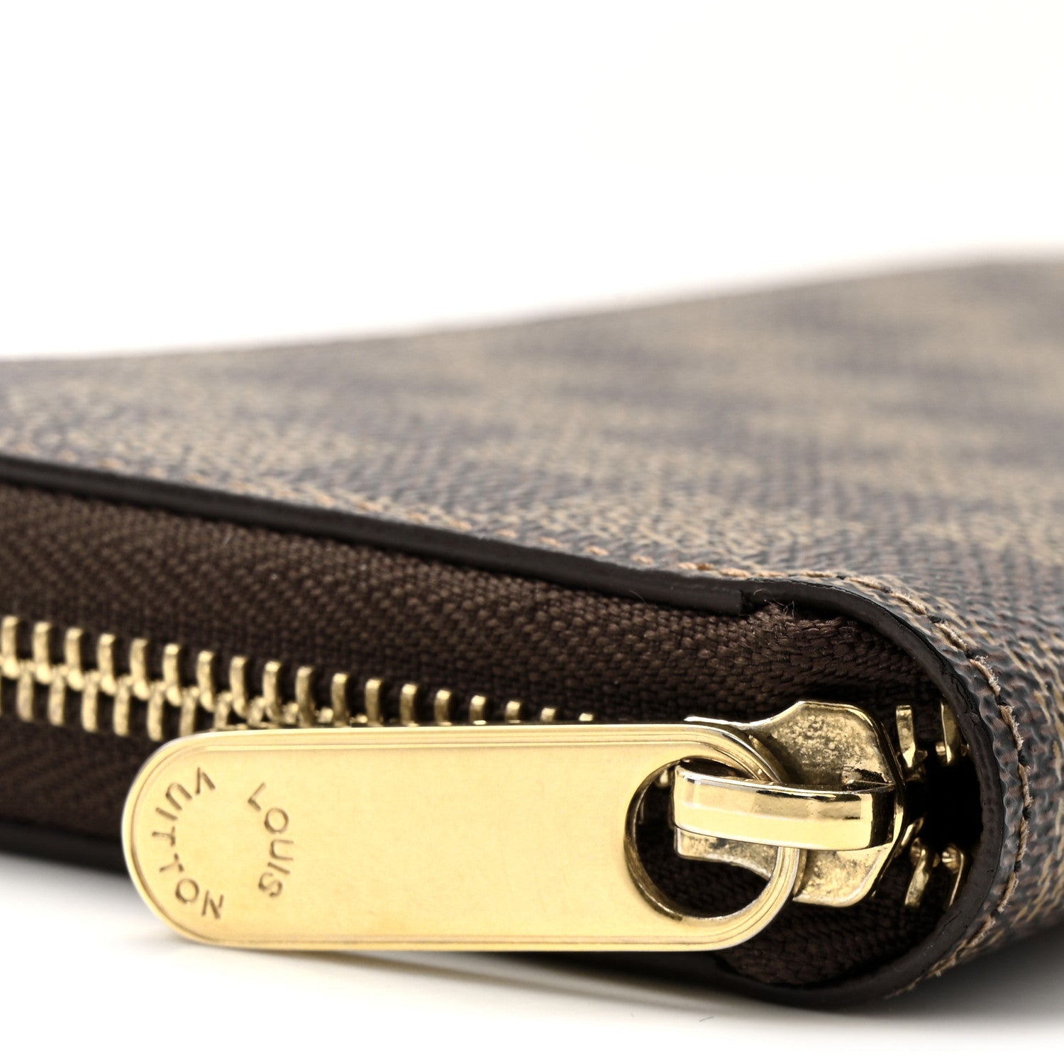 Louis Vuitton Damier Ebene Zippy Wallet