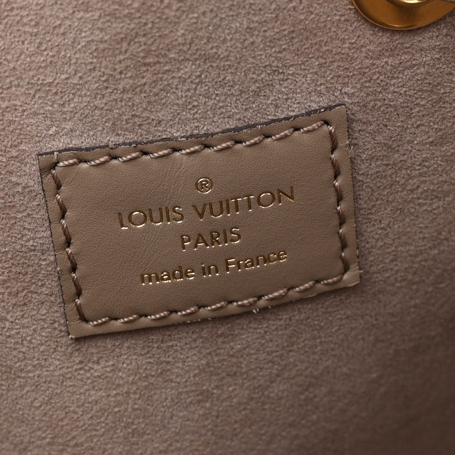 Louis Vuitton Empreinte Monogram Giant Neonoe MM Tourterelle Creme