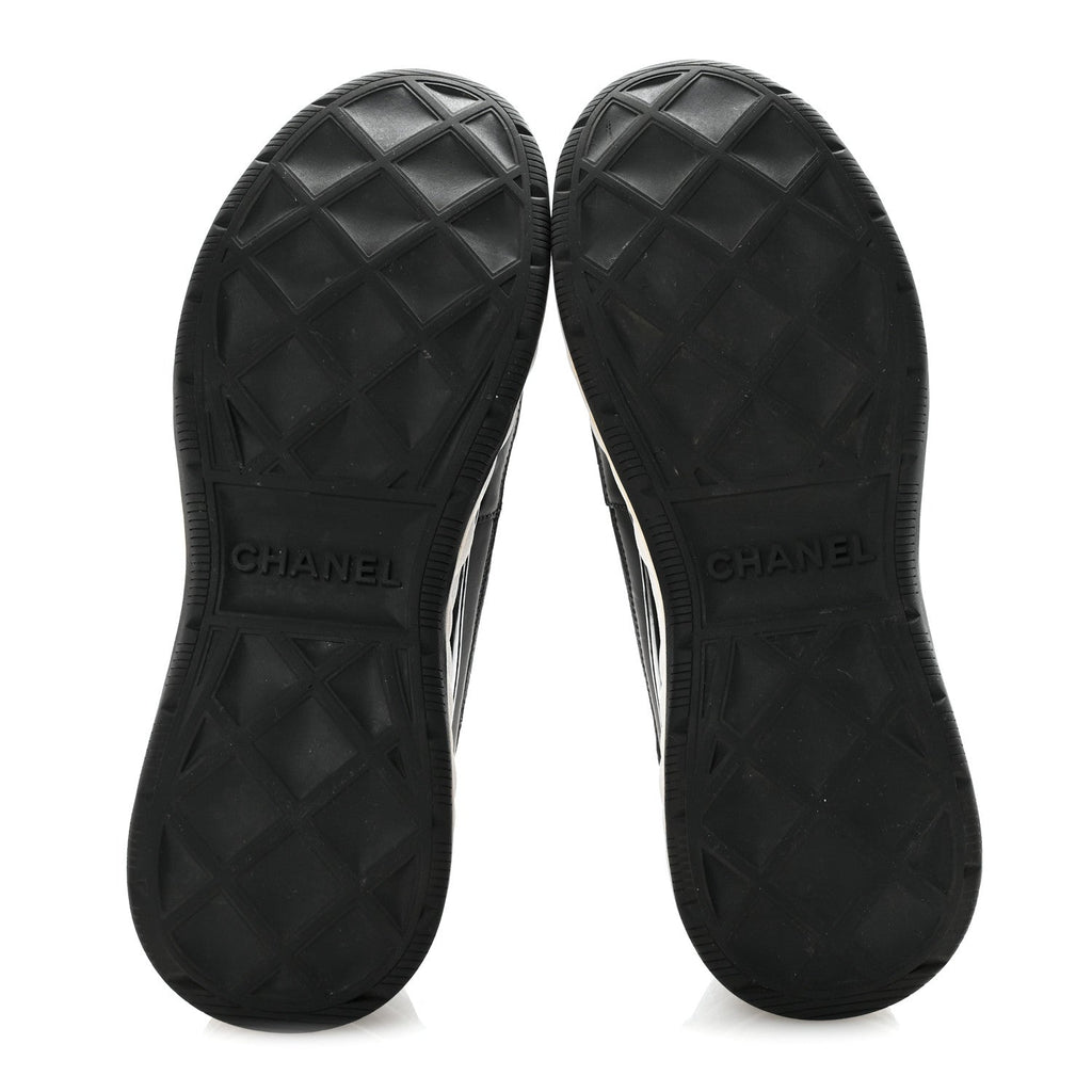 Chanel Velvet Calfskin Mixed Fibers Mens CC Sneakers 41 Black