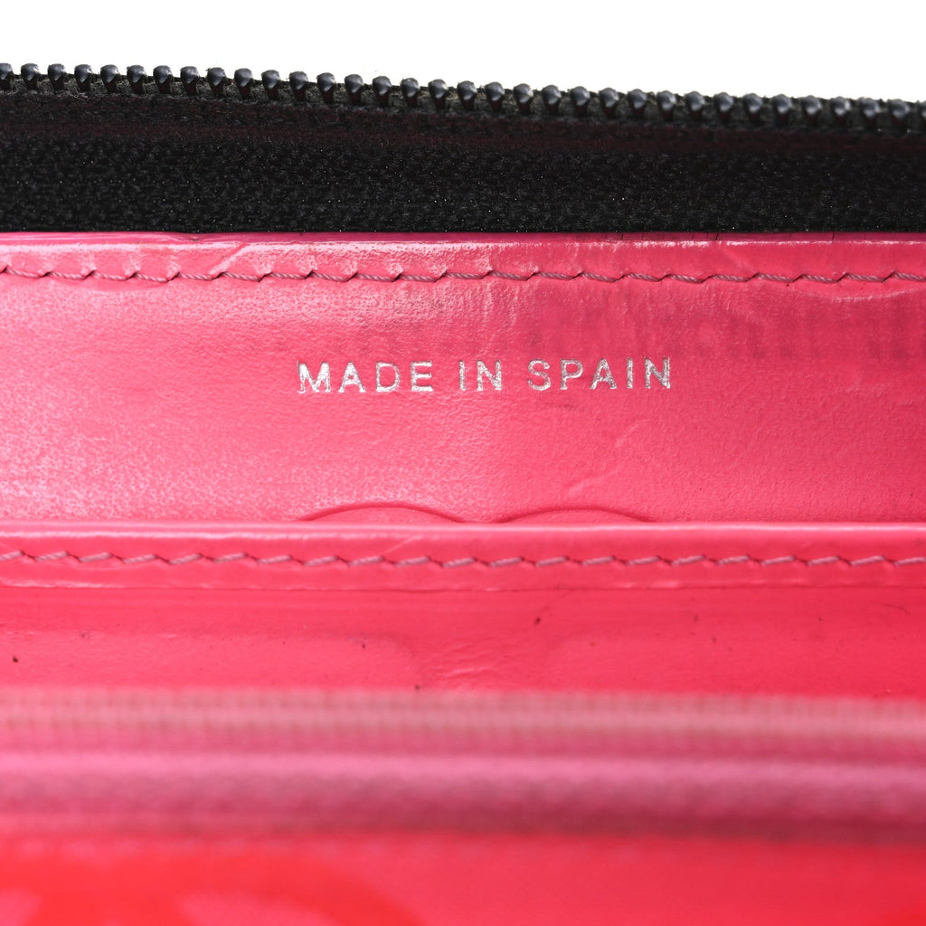 Calfskin Quilted Cambon Large Gusset Zip Around Wallet Black