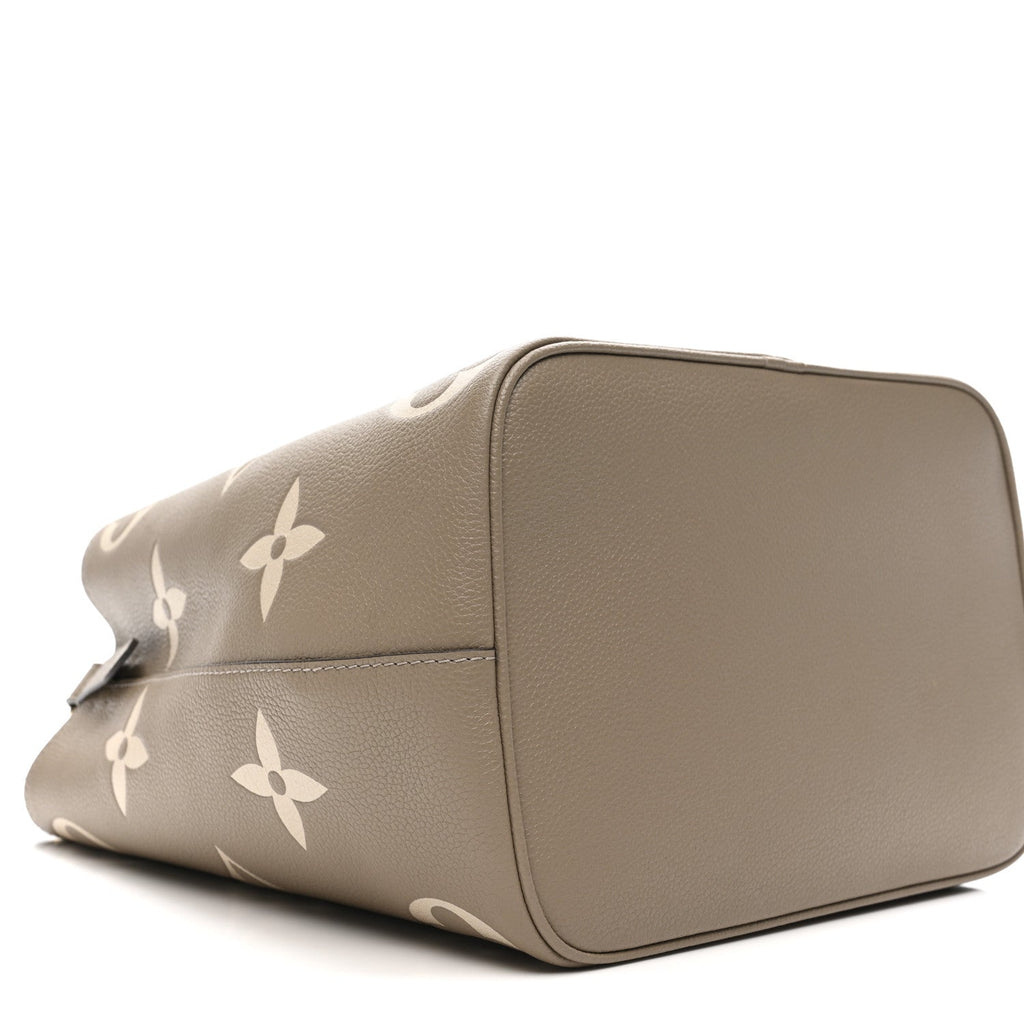 Louis Vuitton Empreinte Monogram Giant Neonoe MM Tourterelle Creme