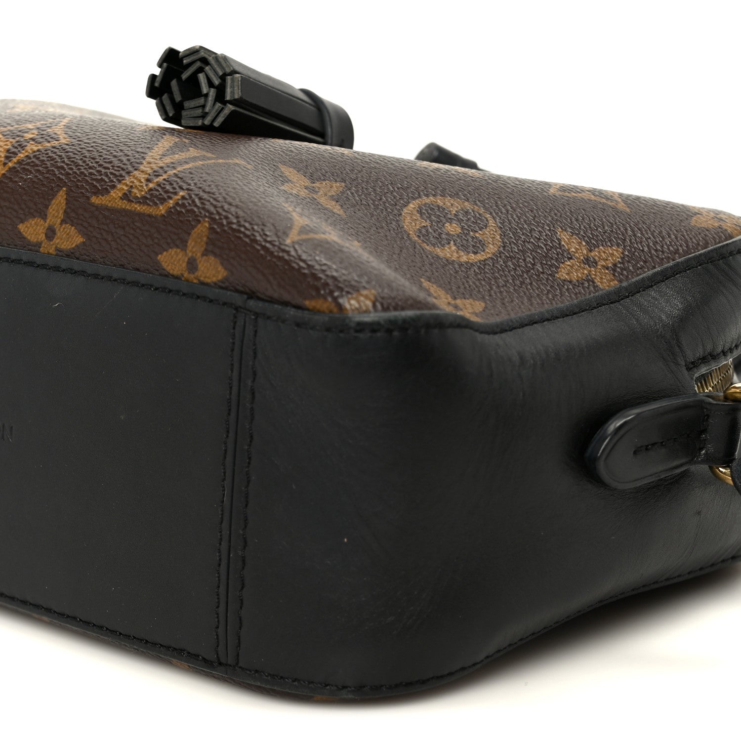 Louis Vuitton Monogram Saintonge Black