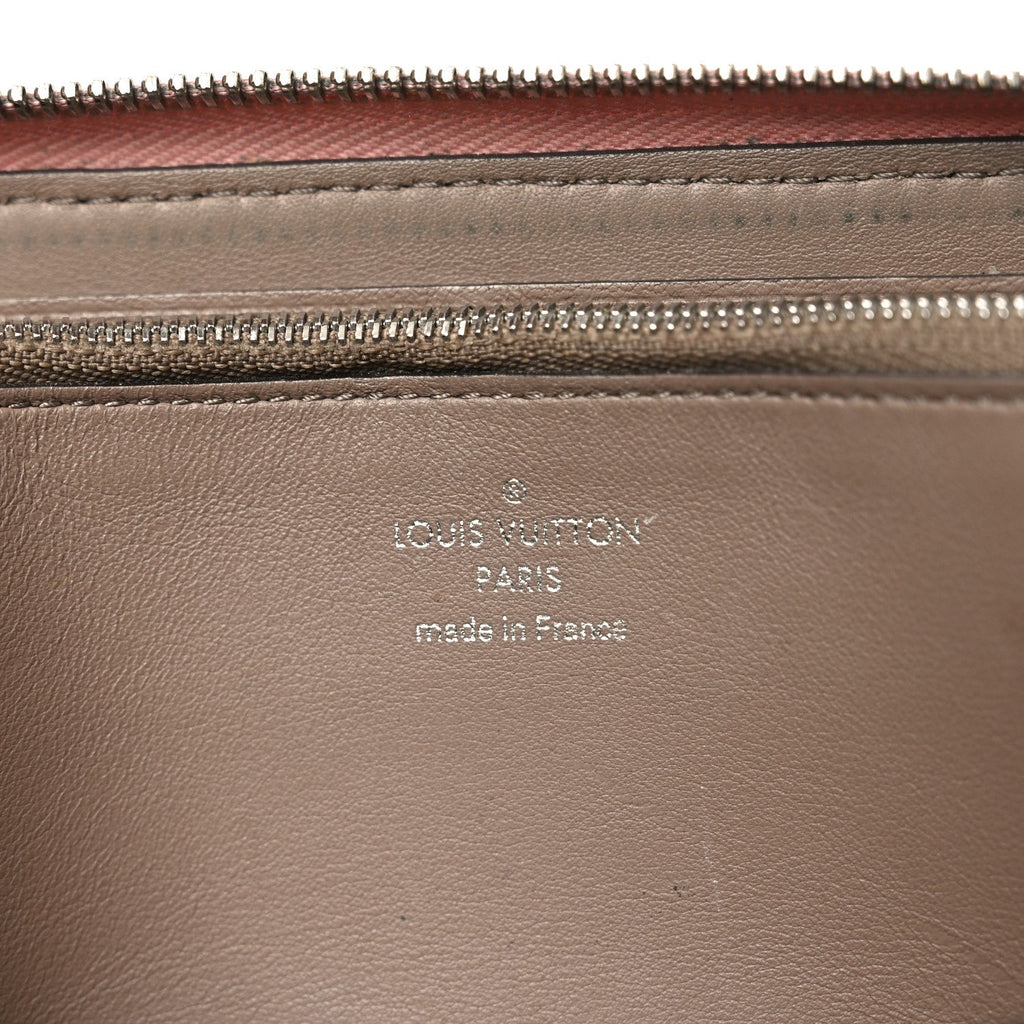 Louis Vuitton Veau Cachemire Comete Wallet Magnolia