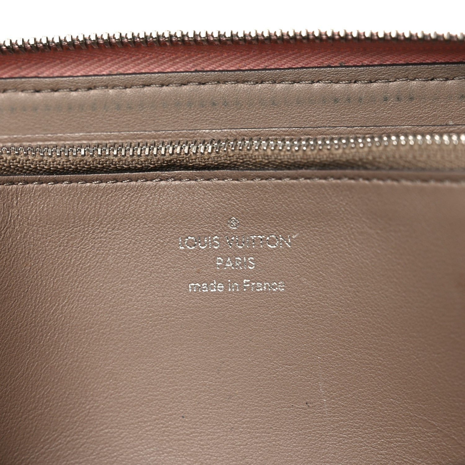Louis Vuitton Veau Cachemire Comete Wallet Magnolia