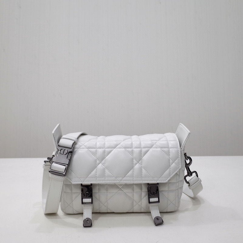 Dior Bags - 3920
