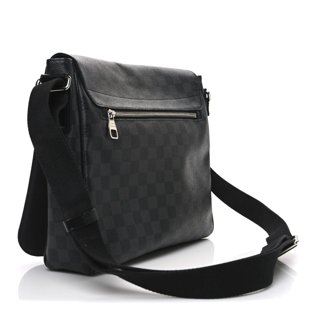Louis Vuitton Damier Graphite District MM