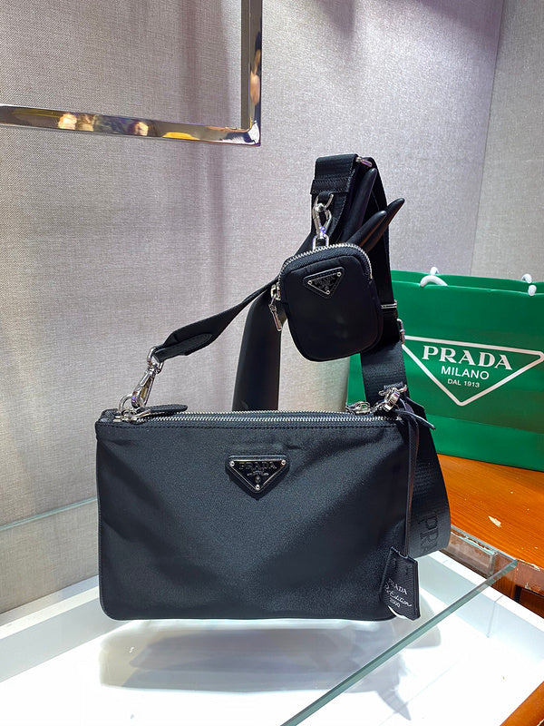 Prada Bags - 7190