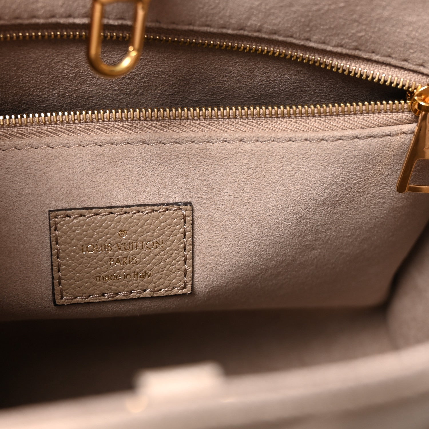 Louis Vuitton Empreinte Monogram Giant Onthego PM Tourterelle Creme