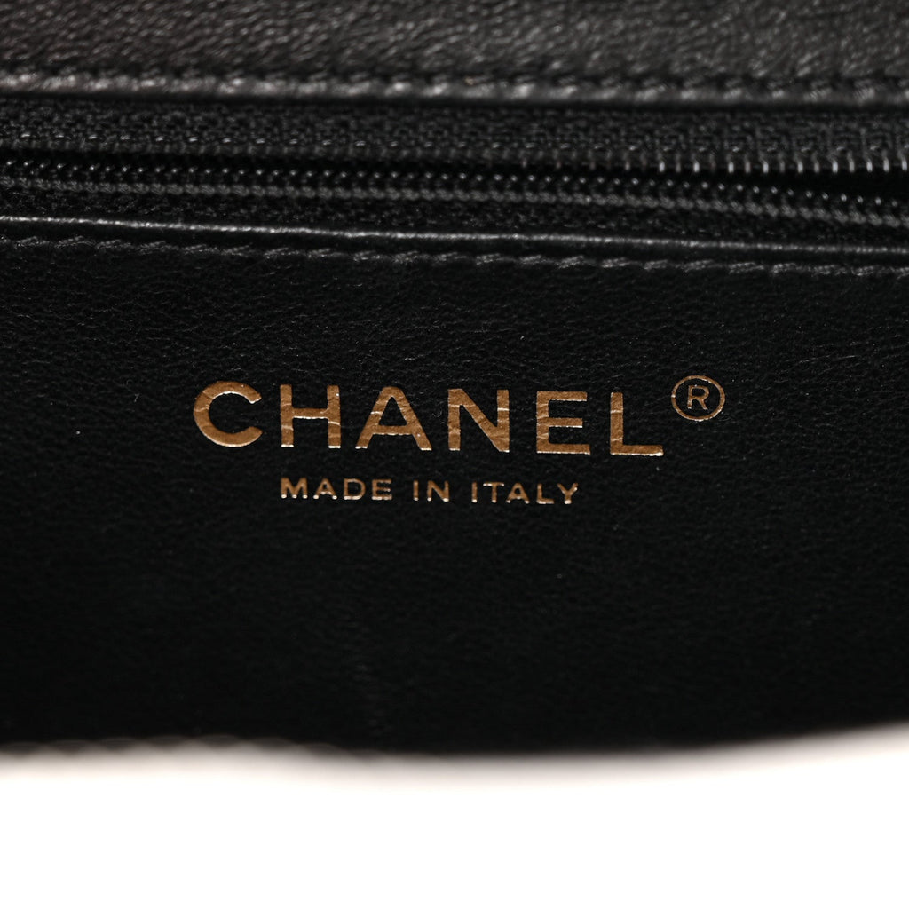 Chanel Caviar Quilted Medium CC Filigree Vanity Case White Black
