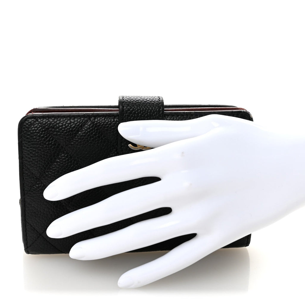 Caviar Quilted Zipped Pocket Wallet Black