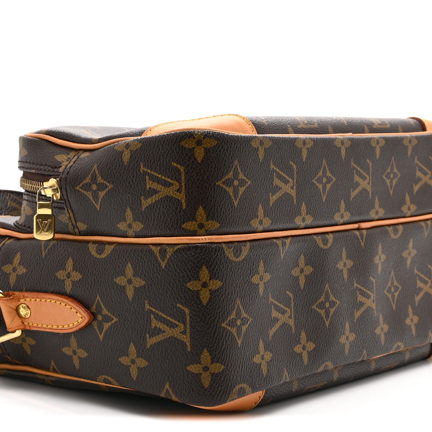 Louis Vuitton Monogram Nil 28