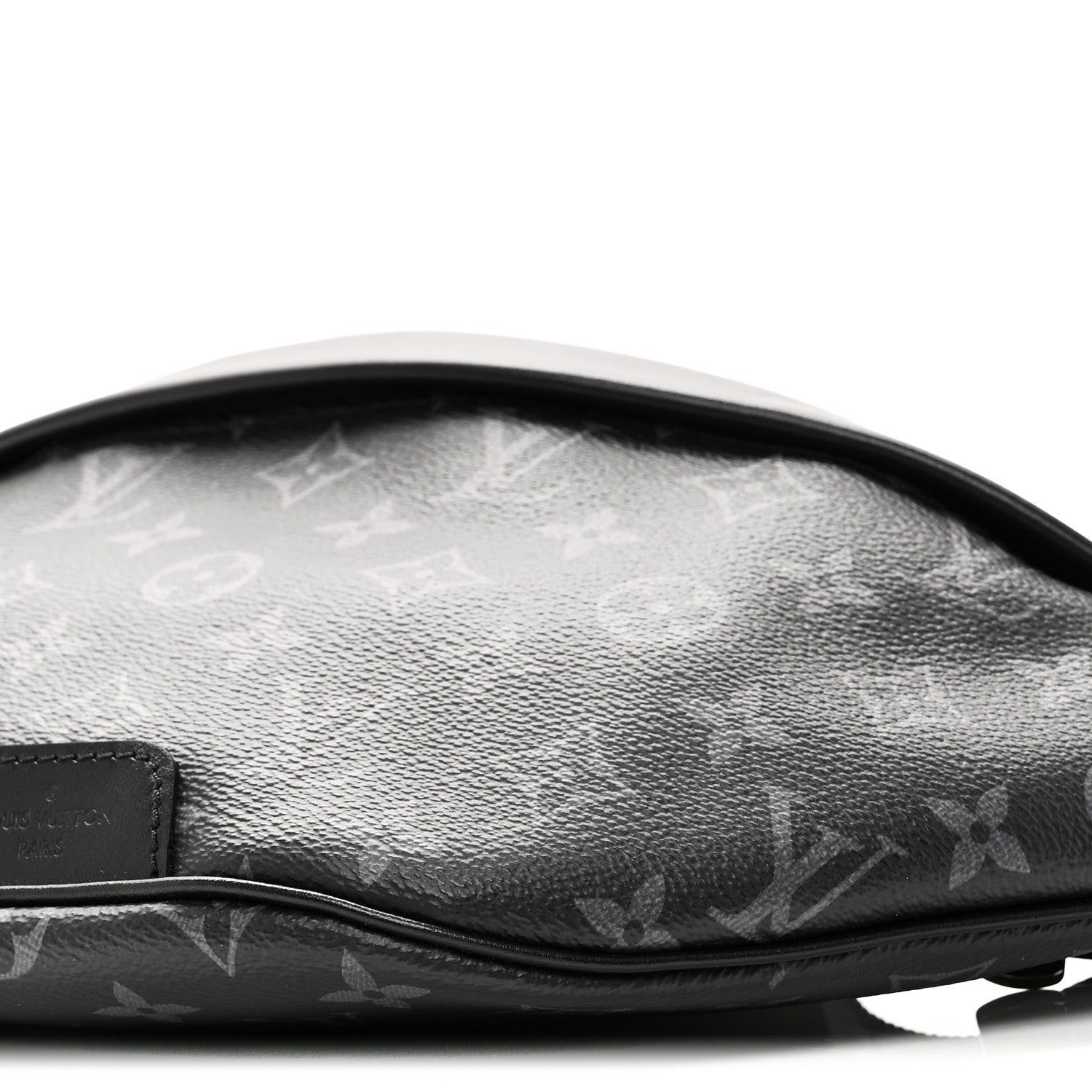 Louis Vuitton Monogram Eclipse Discovery Bumbag PM