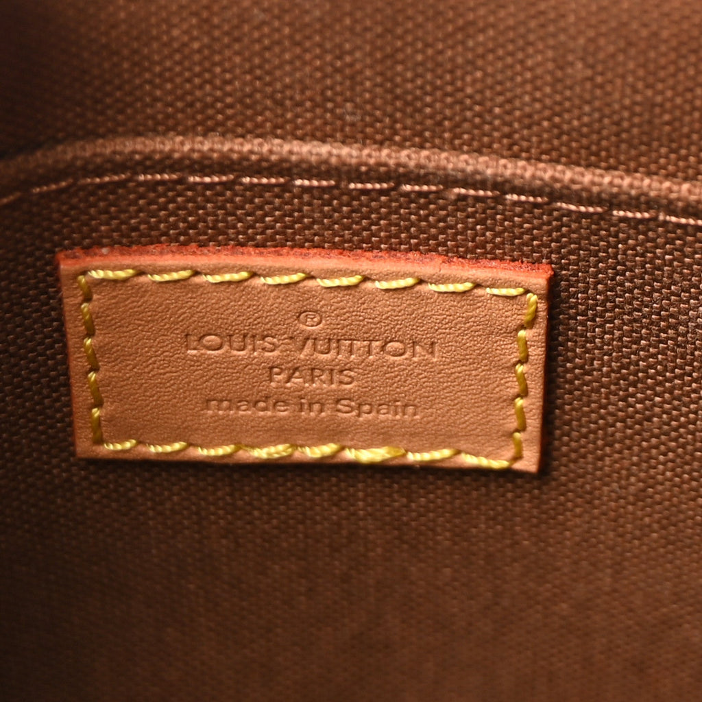 Louis Vuitton Monogram Petit Sac Plat