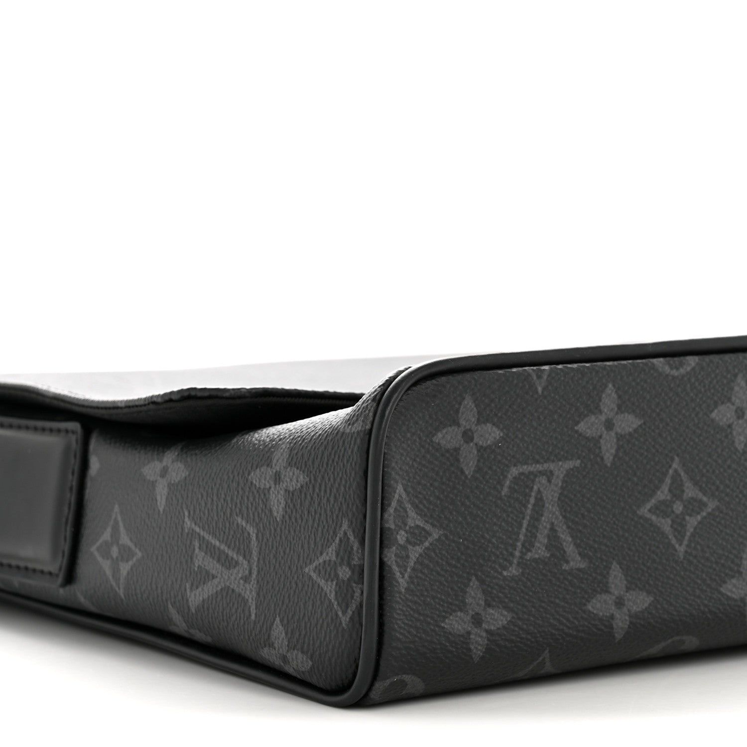 Louis Vuitton Monogram Eclipse District PM Black
