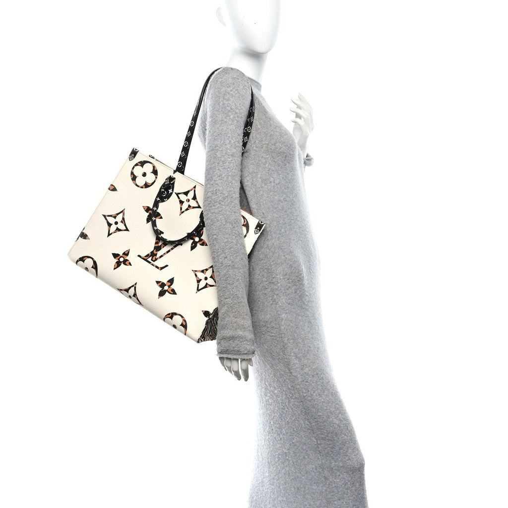 Louis Vuitton Monogram Giant Jungle Onthego GM Ivory