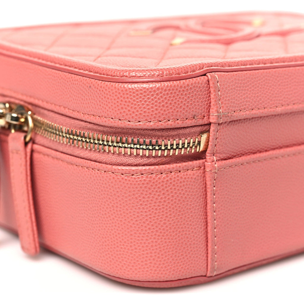 Chanel Caviar Quilted Medium CC Filigree Vanity Case Pink