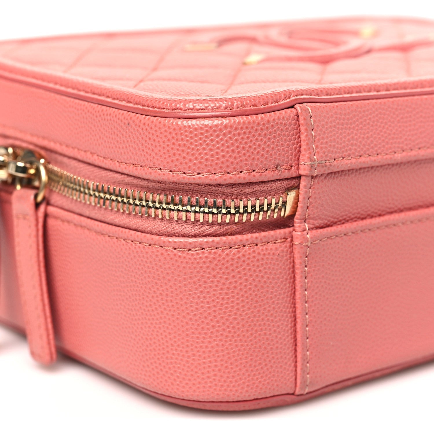 Chanel Caviar Quilted Medium CC Filigree Vanity Case Pink